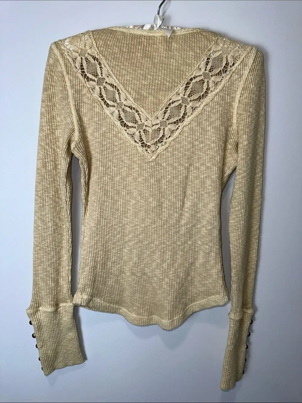free people M Come On Over Ribbed Knit Lace Buttoned Long Sleeves Thermal Top